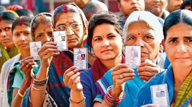 assembly-election-live:-मतदाताओं-को-लुभाने-के-लिए-नकदी-बांटी-जा-रही,-सीएम-बघेल-बोले-crpf-वाहनों-की-भी-हो-जांच