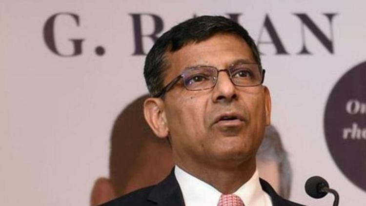 raghuram-rajan:-‘चिप-निर्माण-के-लिए-अरबों-डॉलर-की-सब्सिडी-देना-सही-नहीं’,-पूर्व-rbi-गवर्नर-ने-की-आलोचना